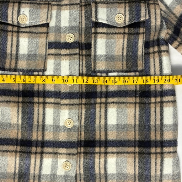 Evereve Plaid Button Front Shacket Jacket Women’s Size S - Picture 5 of 9